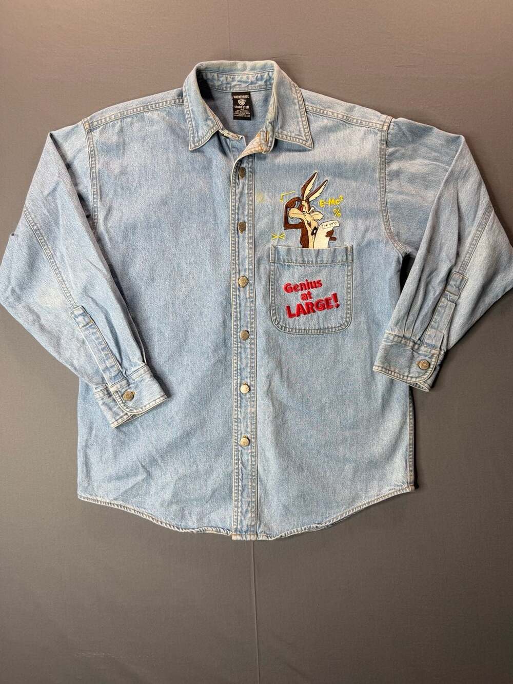 Vintage 1996 Warner Bros Studio Store Wile E Coyote Denim Long Sleeve Shirt